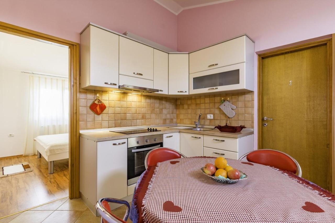 Bozica House With Apartment 乌马格 外观 照片